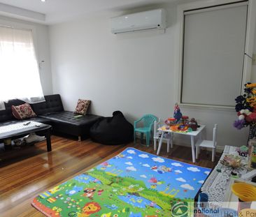 TASTEFULLY RENOVATED BRICK VENEER HOME - Photo 5