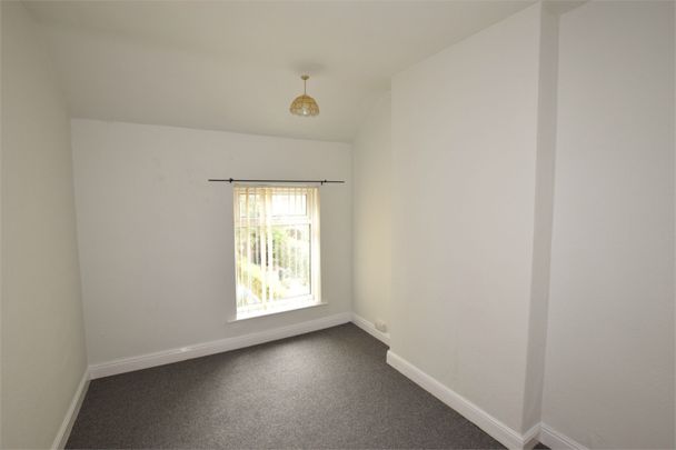 2 Bedroom Semi-Detached House - Photo 1