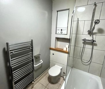 £750 PCM, One Bedroom Ground Floor Flat with Private Garden in Nort... - Photo 2