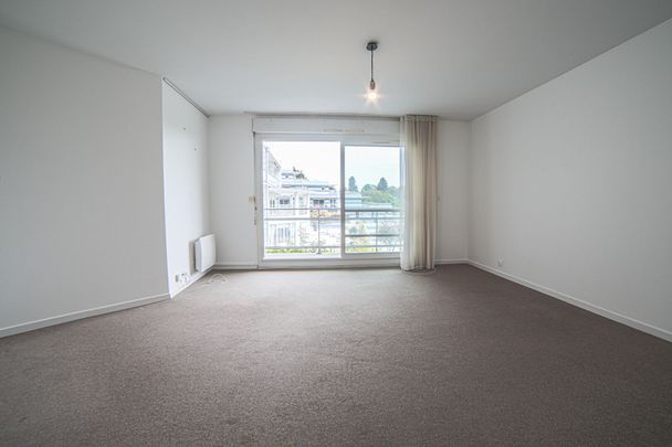 Location Appartement 2 pièces 52m² MONT ST AIGNAN 76130 - Photo 1