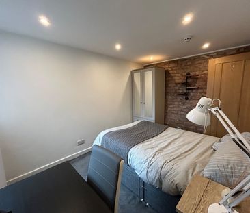 6 Bed Terraced House, Braemar Road, M14 - Photo 5