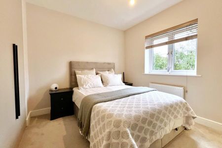 3 bedroom end of terrace house to rent - Photo 5