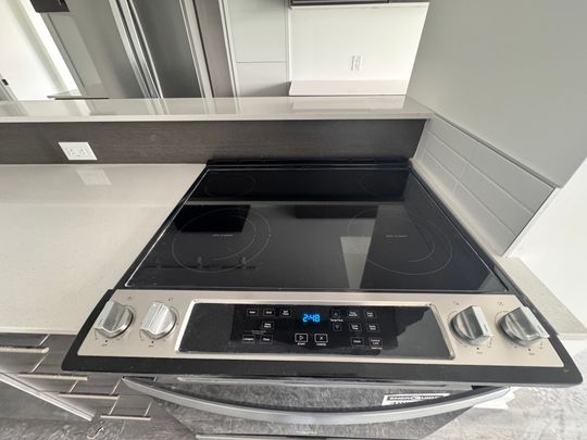 For Lease - 2782 Barton Street Unit# 917, Hamilton, Ontario - Photo 1