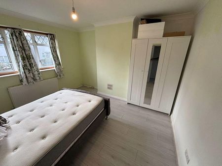 3 bedroom terraced house to rent - Photo 4