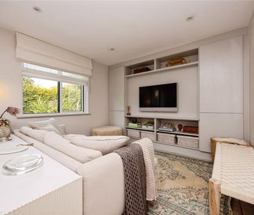 1 bedroom bungalow to rent Wyatts Close, Godalming, GU7 - Photo 4