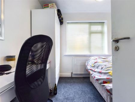 4 bedroom terraced house to rent - Photo 4