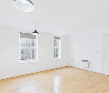 Harescombe Drive, Gloucester - Photo 1