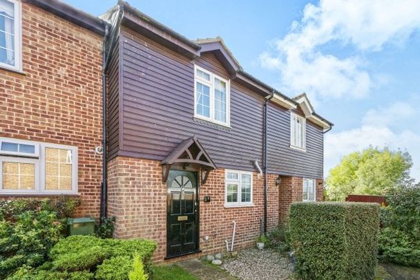 Greenhill Gardens, Guildford - Photo 1