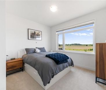 For Lease - 344 Monticello Avenue, Kanata, Ontario - Photo 4