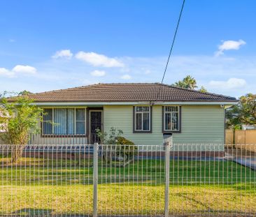 Freshly Updated Home in Prime Lifestyle Location! - Photo 4