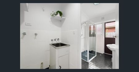 Low-Maintenance Living in a Prime Campbelltown Location - Photo 3