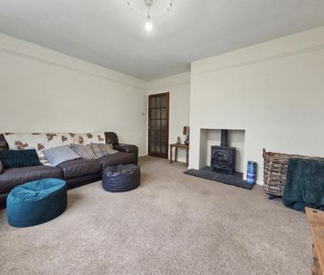 3 bedroom detached house to rent - Photo 2