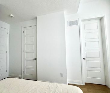 For Lease - 3036 William Cutmore Boulevard Unit# Master, Oakville, ... - Photo 2