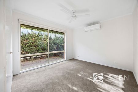 Cosy and Comfortable sought after in Quarry Hill - Photo 3