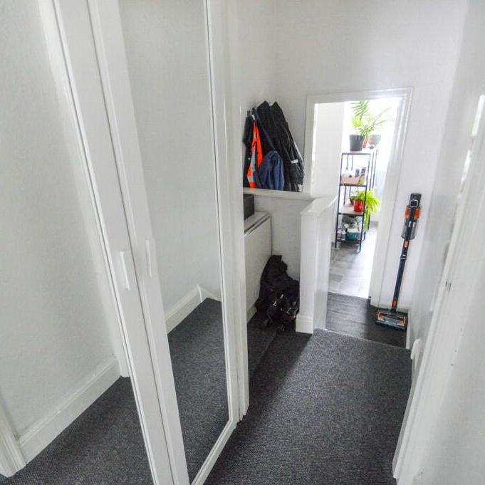 Newland Avenue - Photo 1