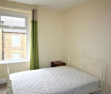 2 bedroom private hall to rent - Photo 6
