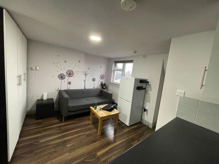 Studio to rent - Photo 4