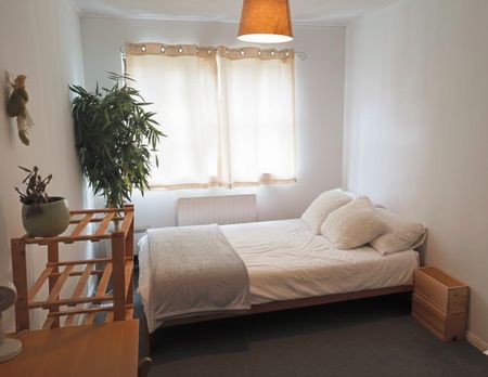 Room in a Shared House, Burgos Grove, SE10 - Photo 5