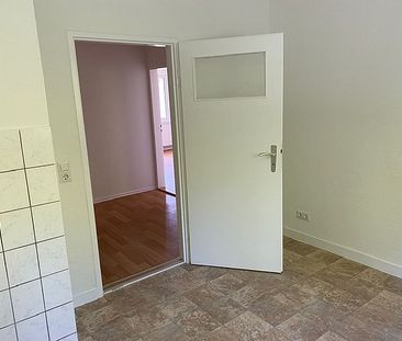 + 2 Zimmer - Großer Balkon + - Photo 3