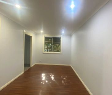 “Well Loved Family Home !!!!” - Photo 4