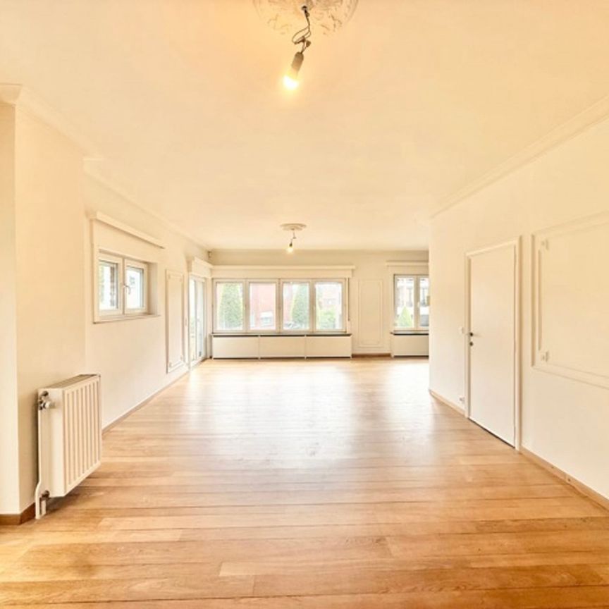 Tout savoir sur cette maison à Kraainem, à Kraainem - Foto 1