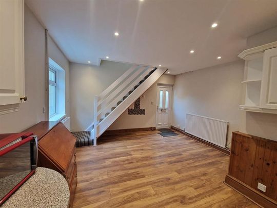 1 bedroom maisonette to rent - Photo 1