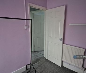 3 bedroom terraced house to rent - Photo 6