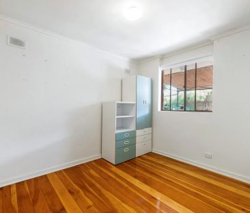 Low maintenance living in popular locale - Photo 3