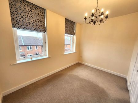 Marshall Crescent, Stourbridge, DY8 5TA - Photo 2