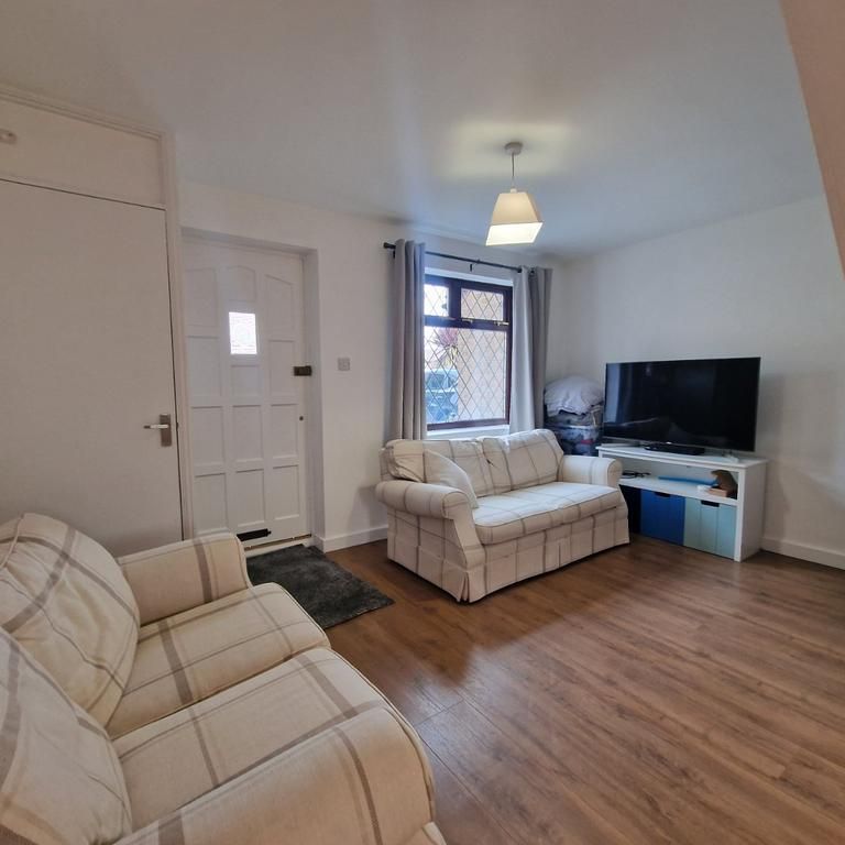 2 bedroom terraced house to rent - Photo 1