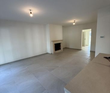 Appartement te huur in Ieper voor € 850 met 2 slaapkamers - Photo 2