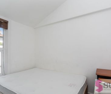 4 bedroom terraced house to rent - Photo 4