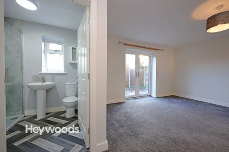 2 bed bungalow to rent in Calvin Court, Holt Lane, Kingsley, Stoke-on-Trent, Staffordshire - Photo 4