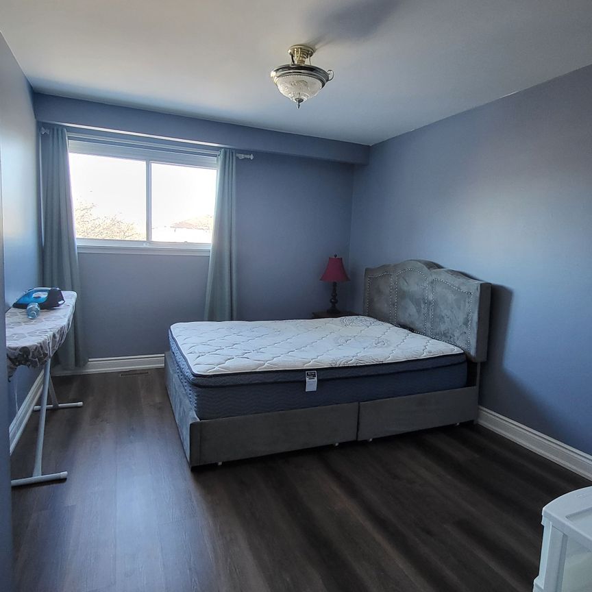 For Lease - 626 Abana Road, Mississauga, Ontario - Photo 1