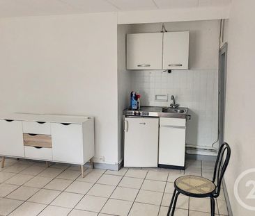 Location Appartement 1 pièce 25m² TROYES 10000 - Photo 1
