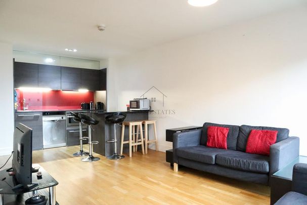 2 bedroom flat to rent - Photo 1