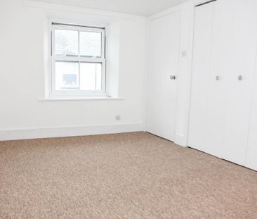 1 bedroom semi-detached house to rent - Photo 2