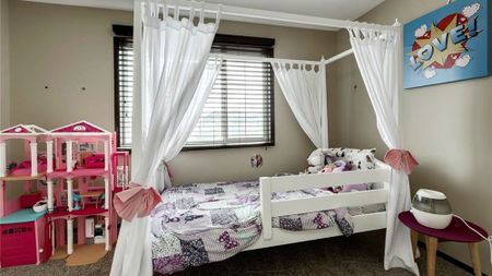 3+1 Bedroom Home For Rent In Cranston! - Photo 3