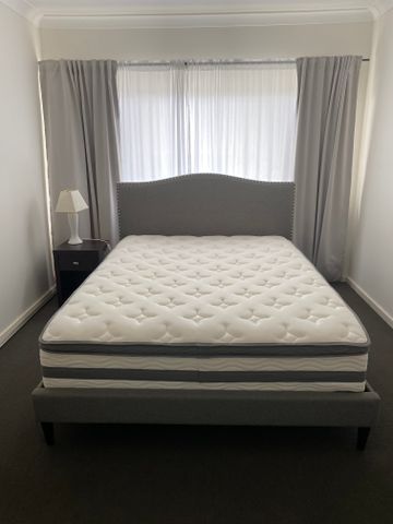 The Entrance - Photo 4