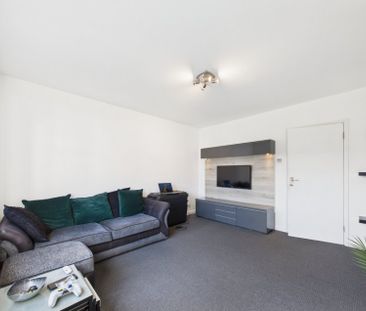 Elmcroft Drive, Ashford, Surrey,TW15 - Photo 4