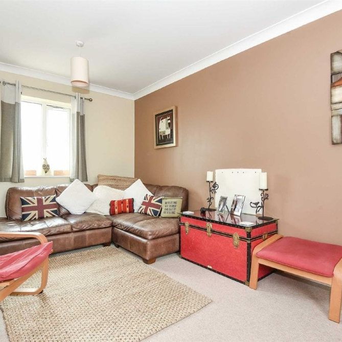 Russell Walk, Exeter - Photo 1