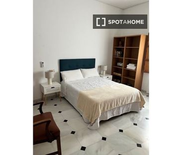 5 room luxury Apartment for rent in Villanueva del Ariscal, Andalusia - Photo 2