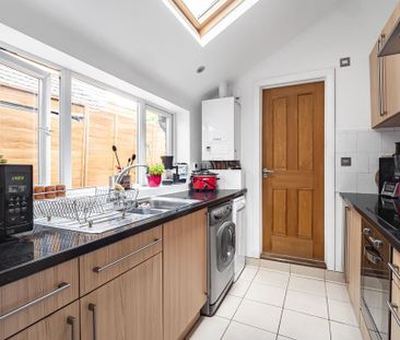 2 bedroom terraced house to rent - Photo 3