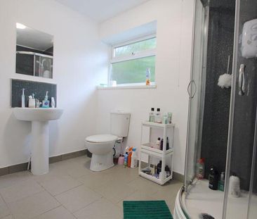 5 bedroom terraced house to rent - Photo 2