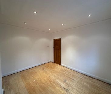 5 Bed End Terrace, Lakehall Gardens, CR7 - Photo 5