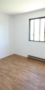 A Valleyfield – Grand, beau, propre et tranquille 5-1/2 , LIBRE - Photo 4