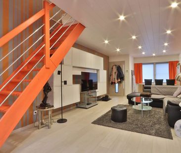 Gezellige woning met 2 slaapkamers, koer en autostplts op centrale ... - Photo 2