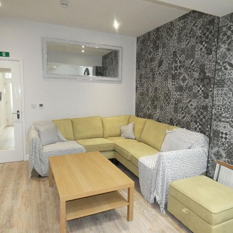 4 bedroom house share to rent - Photo 1