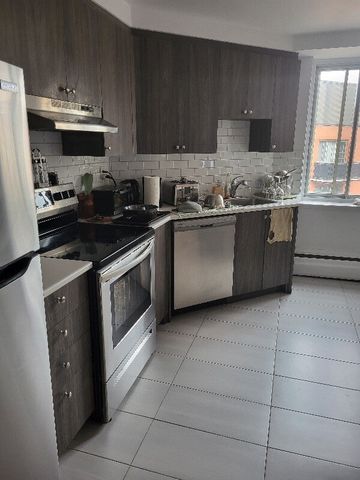 3635 avenue Ridgewood, Spacious 2-Bedroom Apartment for Rent - Photo 4