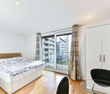 Beautiful studio apartment in a modern development close to South Q... - Photo 5